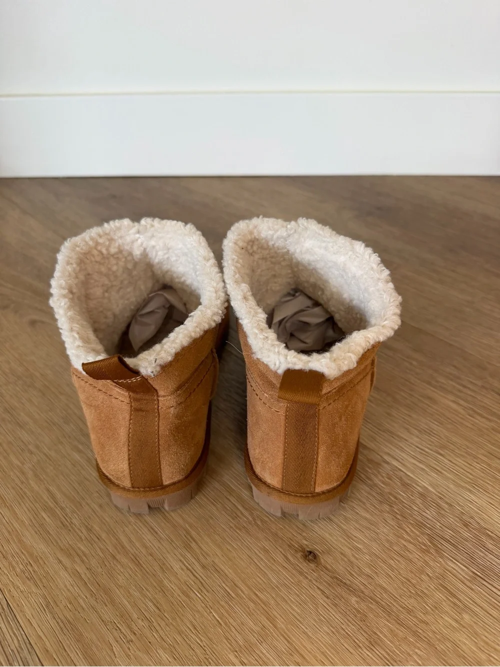Lucky Brand Suede Sherpa lined ankle boots woman’s size 8 tan light brown